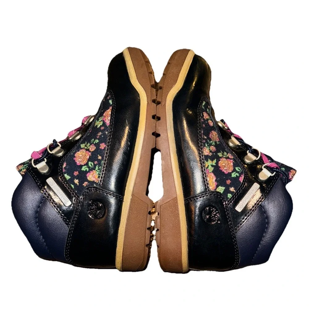 Timberland Classic Floral Boots Navy Pink Laces Logo Little Kids 2.5  EU 34.5